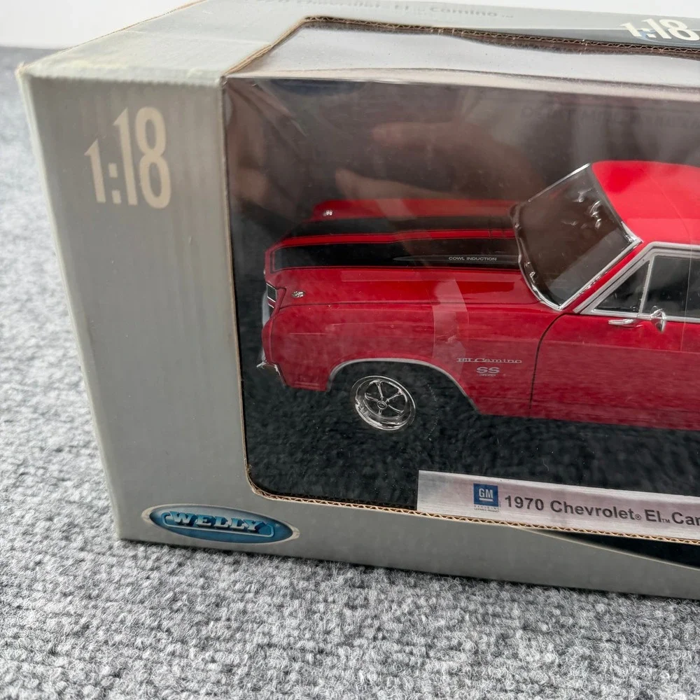Welly 1970 Chevrolet El Camino SS 396 1:18 Red Diecast Model Car Collectible